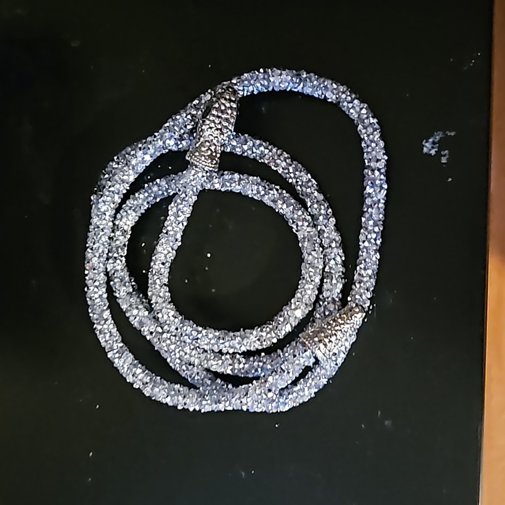 Women bendable necklace